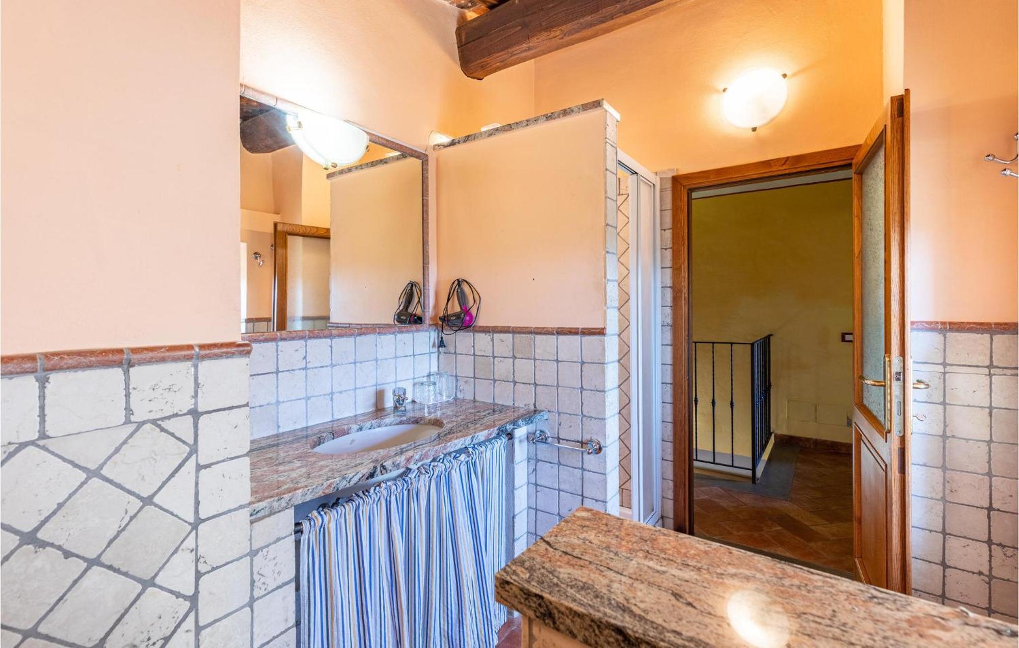 Awesome Home In Marliana With Kitchenette Exteriér fotografie