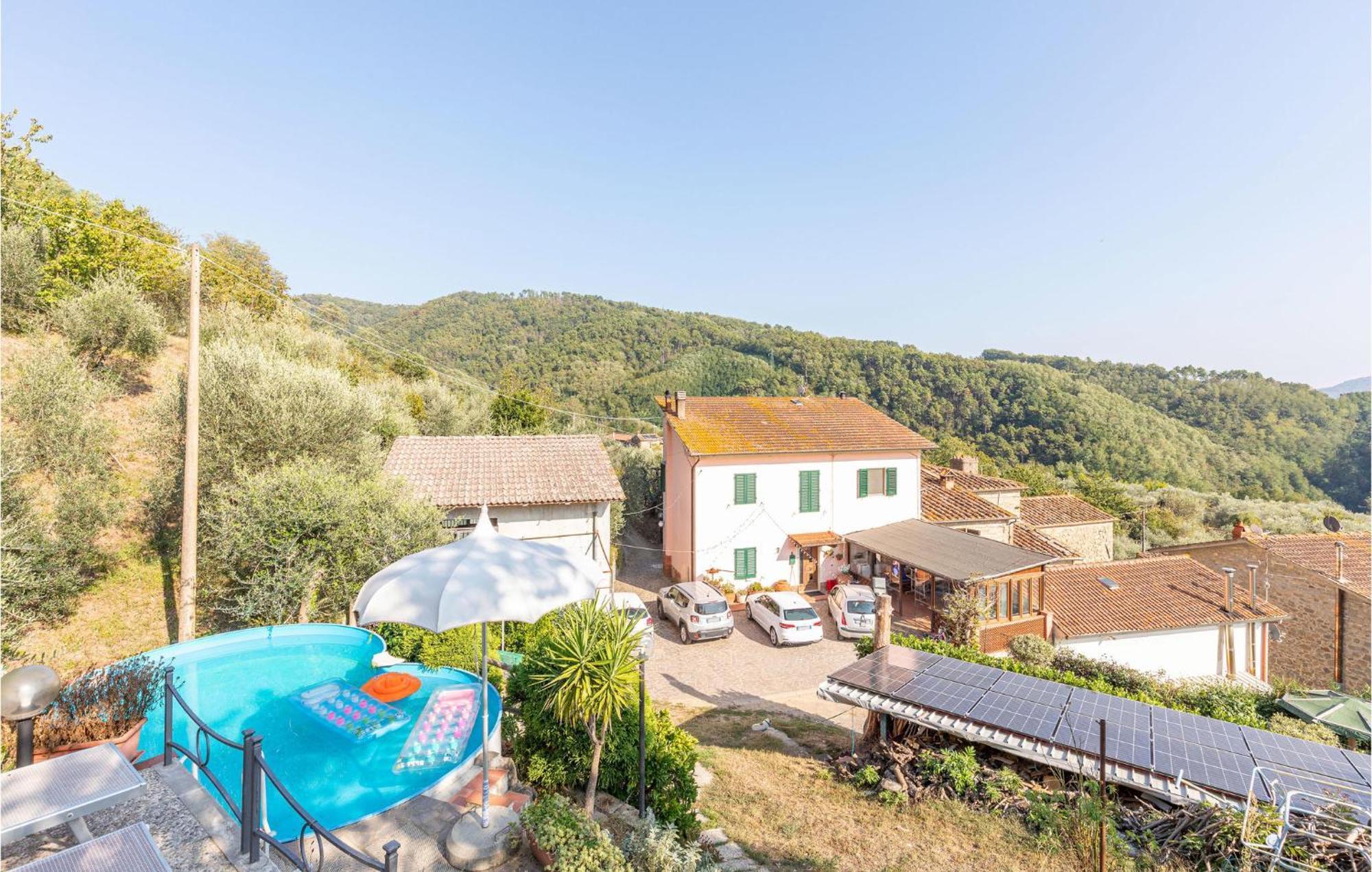 Awesome Home In Marliana With Kitchenette Exteriér fotografie